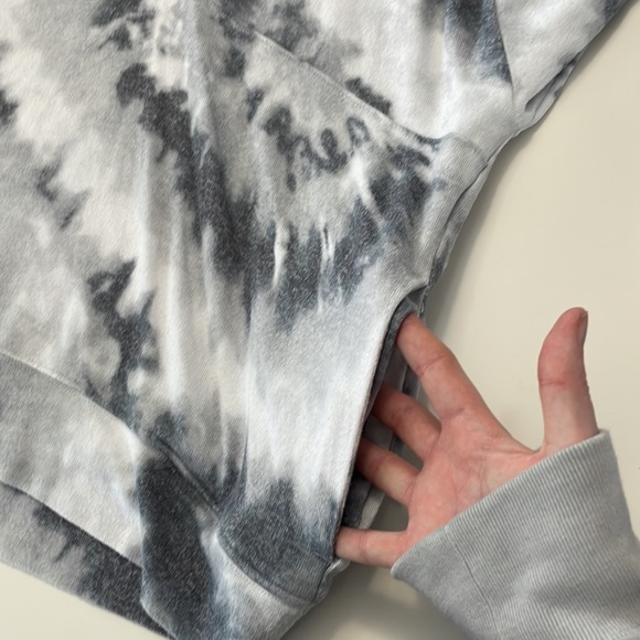 VS PINK Criss Cross Tie Dye Pullover Hoodie - Picture 5 of 6